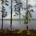 Semesterbostad Kuoreksenniemi & Lakehouse